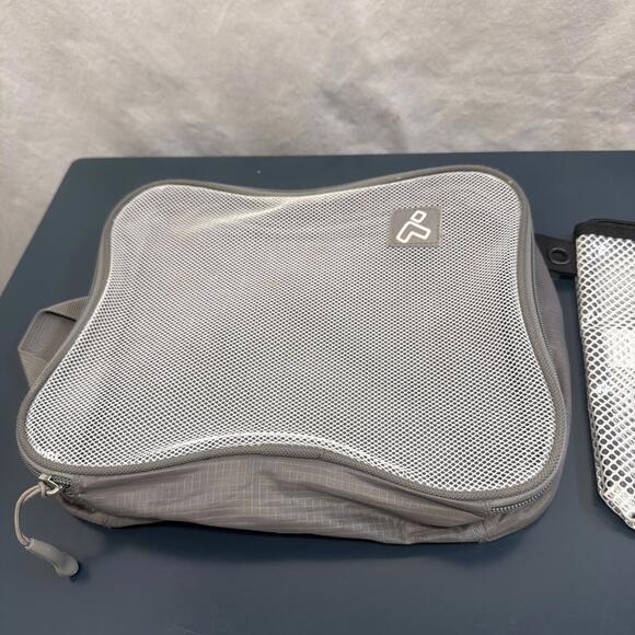 2 Travel Toiletry Bags Kavu Plastic Mesh Compression Gray Bag Zippered - Picture 2 of 13